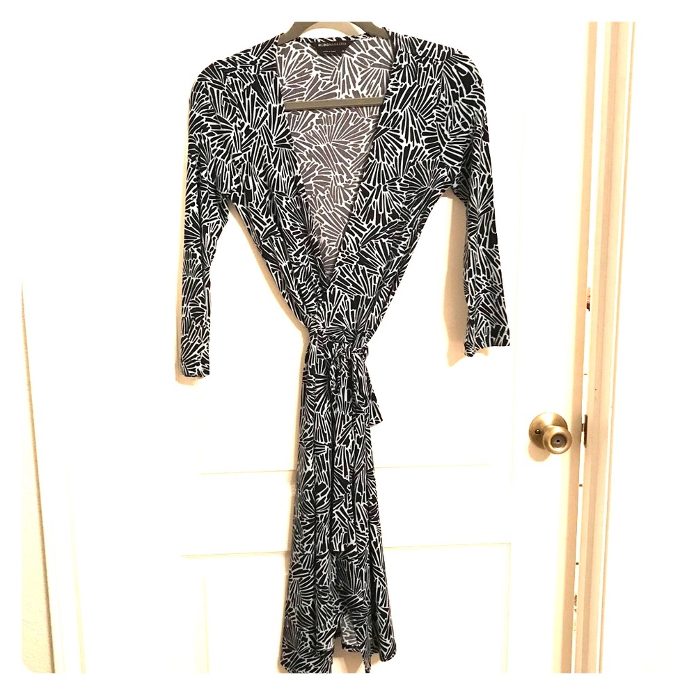 BCBGMaxAzria wrap dress size XS